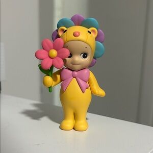 Authentic Orange flower gift daisy lion Sonny Angel